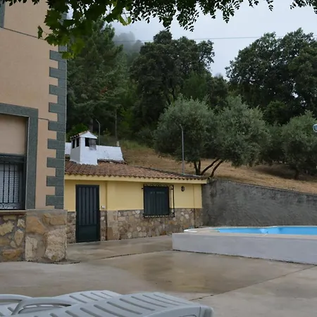 Casa De Santo Domingo * La Iruela